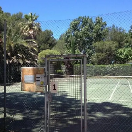 T2 + Coin Nuit, Parking, Piscine/tennis, A 200m Plages/commerces - Fr-1-316-323 Apartment *